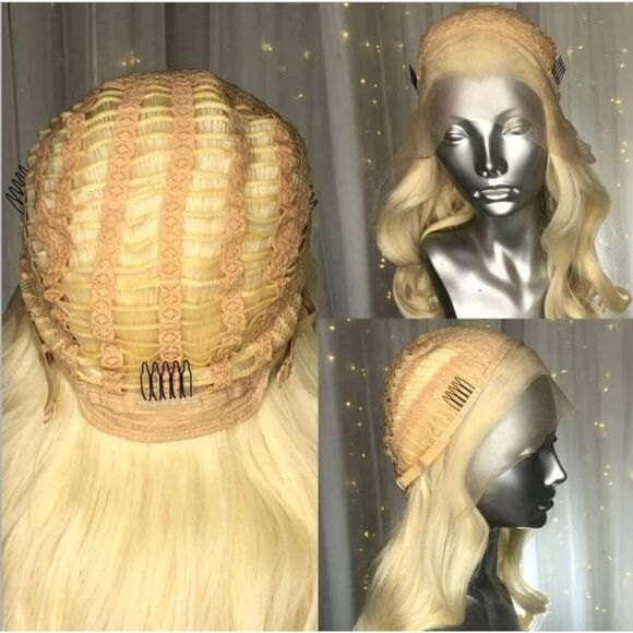 NWOT Red Curly Lace Fromt Wig, unworn - Picture 3 of 3